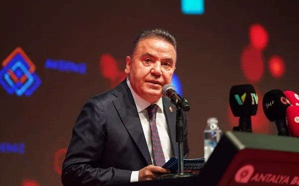 CHP'li Belediyelerde Sevgili Kontenjanı! Bozbey'in Kızı İsyan Etmişti...